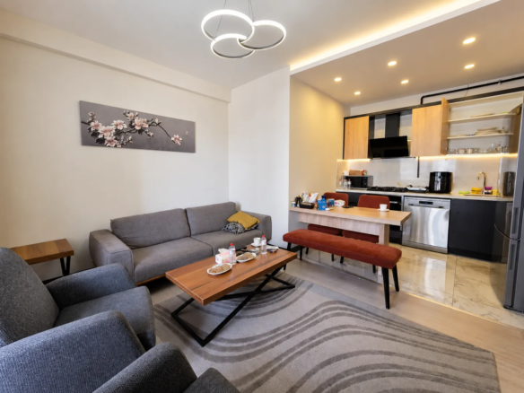 Deniz’de Havuzlu 2+1 Satılık Daire