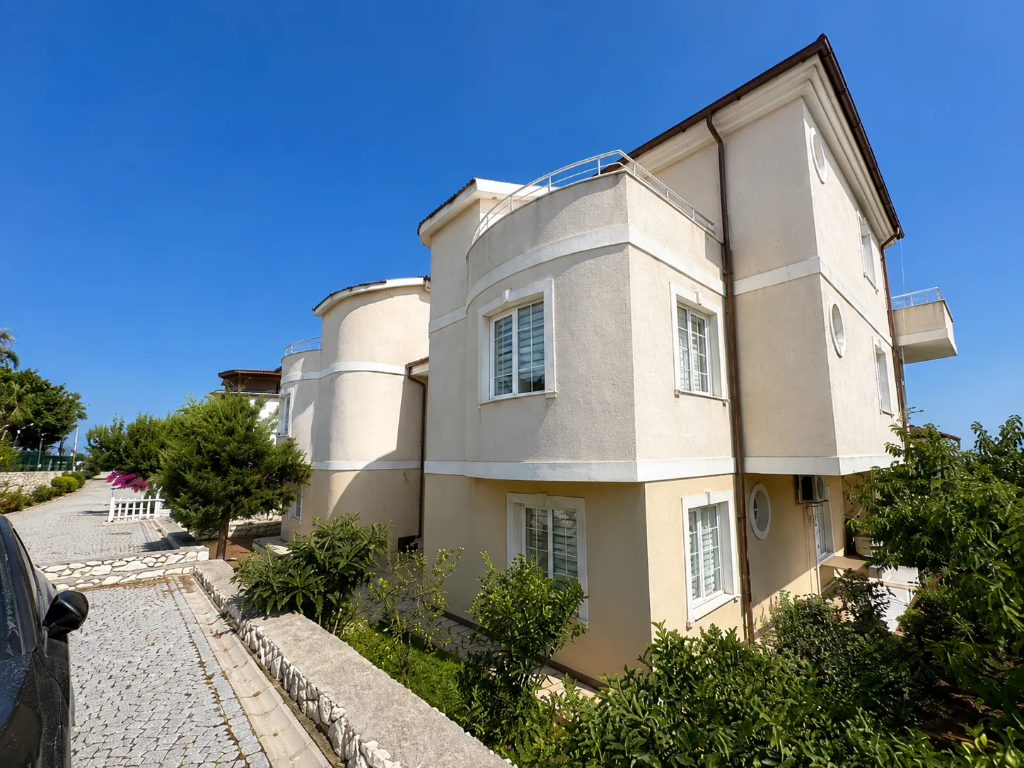Turkuaz Villaları Sitesinde 5+1 Satılık Villa
