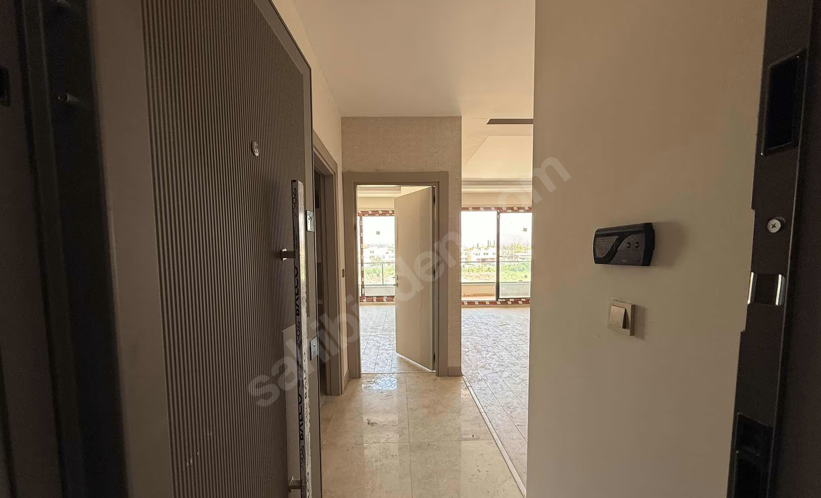 Mersin Erdemli Tömük Mahallesi 1+1 70 m² Klima Satılık Daire