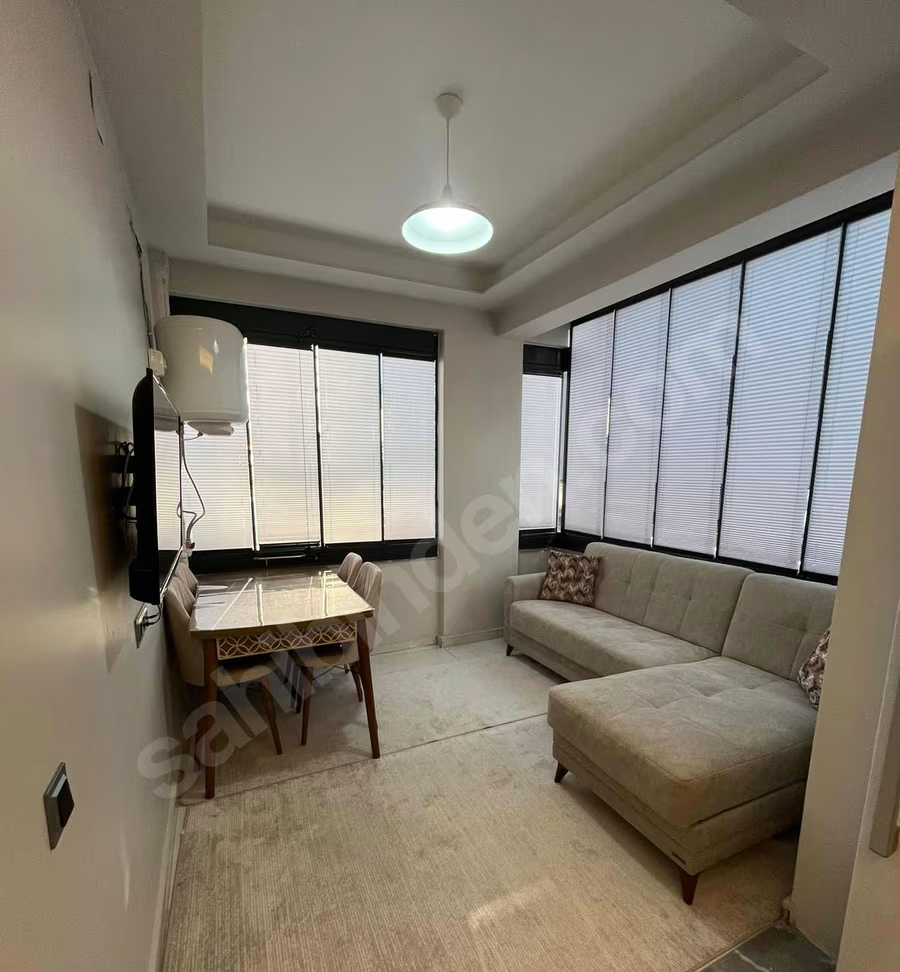 Mersin Mezitli 75. Yıl Mahallesi 1+1 90 m² Klima Satılık Daire