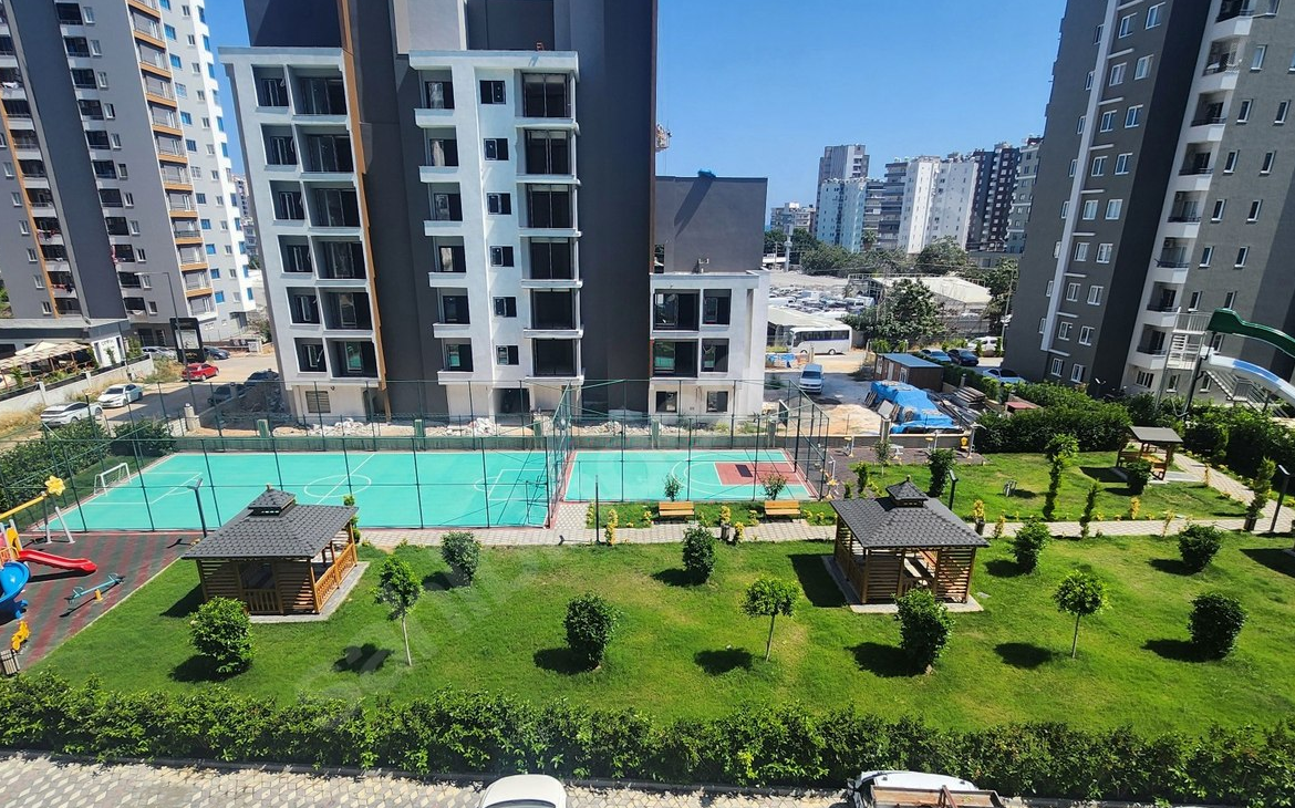 Mersin Mezitli Akdeniz Mahallesi 2+1 100 m² Doğalgaz Kombili Satılık Daire