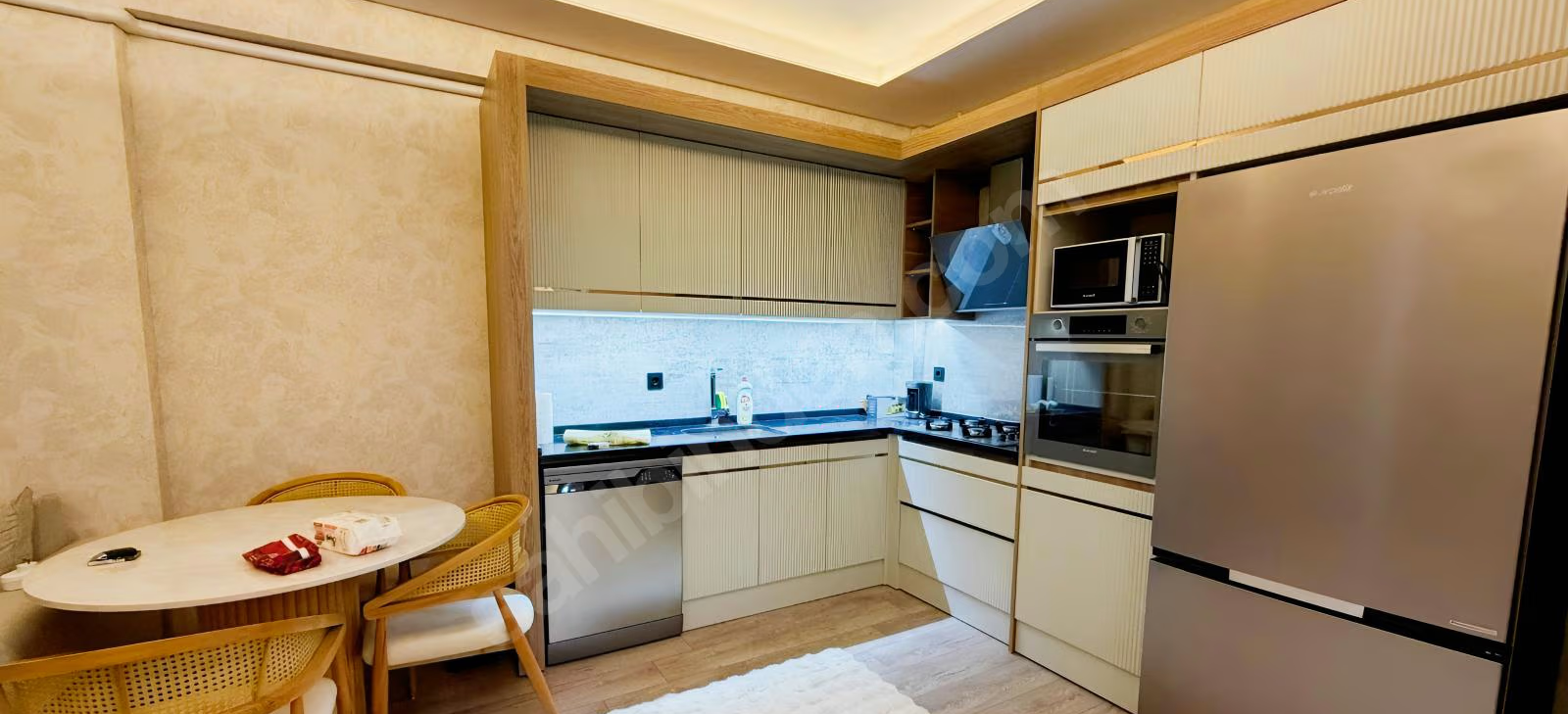 Mersin Mezitli Akdeniz Mahallesi 2+1 100 m² Doğalgaz Kombili Satılık Daire