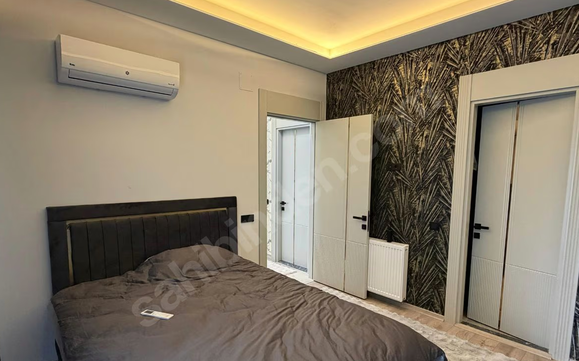 Mersin Mezitli Akdeniz Mahallesi 2+1 100 m² Doğalgaz Kombili Satılık Daire