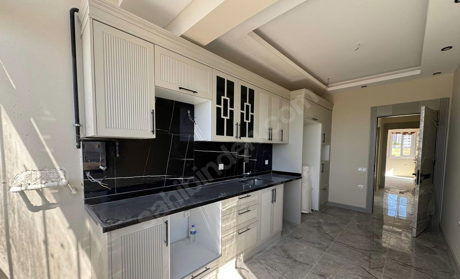 Mersin Mezitli Akdeniz Mahallesi 2+1 105 m² Doğalgaz Kombili Satılık Daire