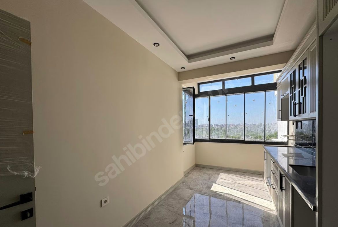 Mersin Mezitli Akdeniz Mahallesi 2+1 105 m² Doğalgaz Kombili Satılık Daire