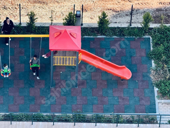 Mersin Mezitli Akdeniz Mahallesi 2+1 99 m² Doğalgaz Kombili Satılık Daire