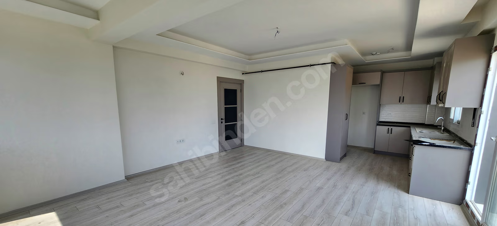 Mersin Mezitli Akdeniz Mahallesi 3+1 140 m² Doğalgaz Kombili Kiralık Daire 4 Mersin Mezitli Akdeniz Mahallesi 3+1 140 m² Doğalgaz Kombili Kiralık Daire