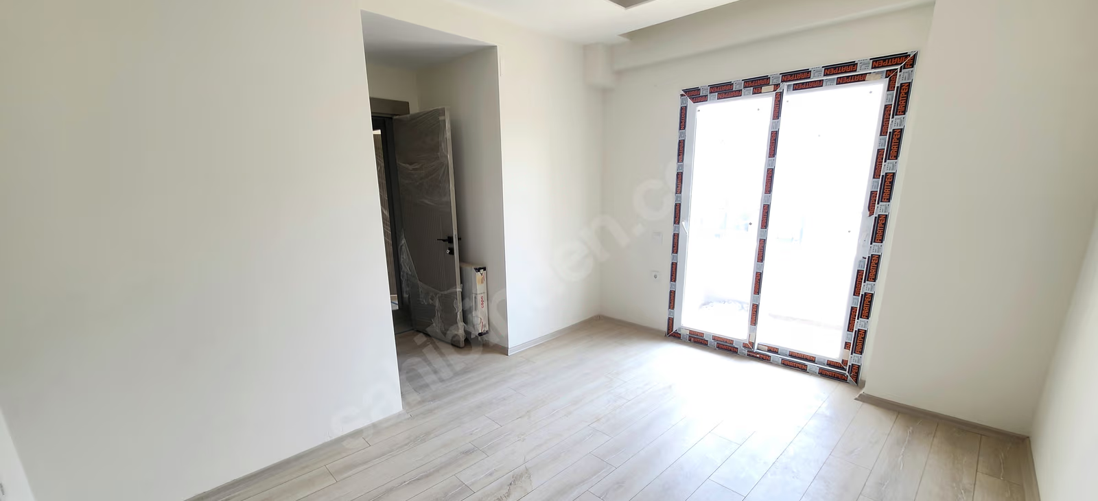Mersin Mezitli Akdeniz Mahallesi 3+1 140 m² Doğalgaz Kombili Kiralık Daire 10 Mersin Mezitli Akdeniz Mahallesi 3+1 140 m² Doğalgaz Kombili Kiralık Daire