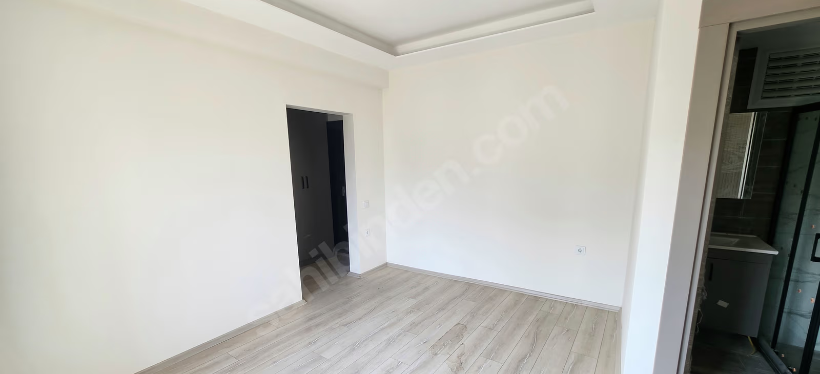 Mersin Mezitli Akdeniz Mahallesi 3+1 140 m² Doğalgaz Kombili Kiralık Daire 12 Mersin Mezitli Akdeniz Mahallesi 3+1 140 m² Doğalgaz Kombili Kiralık Daire