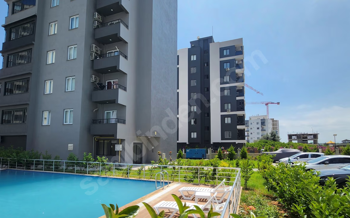 Mersin Mezitli Akdeniz Mahallesi 3+1 140 m² Doğalgaz Kombili Kiralık Daire