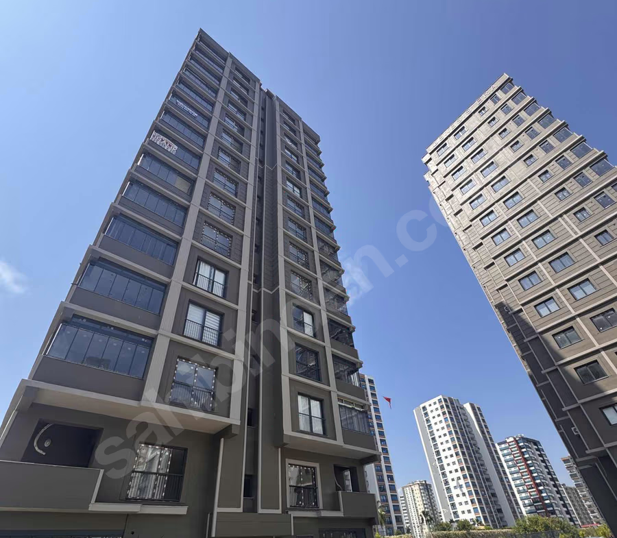 Mersin Mezitli Akdeniz Mahallesi 3+1 145 m² Doğalgaz Kombili Kiralık Daire