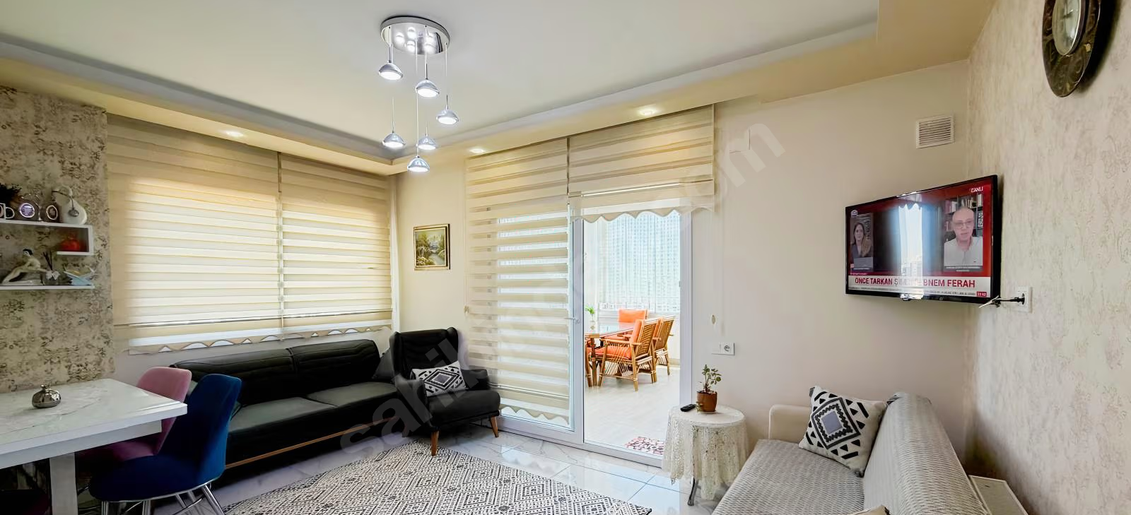 Mersin Mezitli Akdeniz Mahallesi 4+1 220 m² Doğalgaz Kombili Satılık Daire