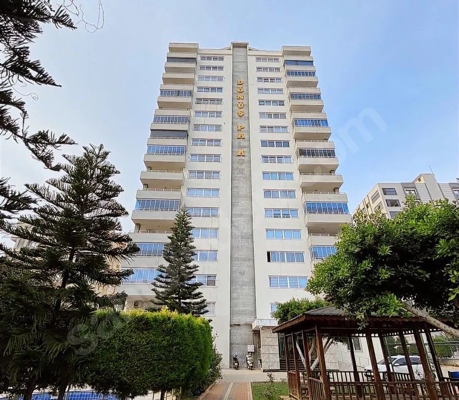 Mersin Mezitli Akdeniz Mahallesi 4+1 260 m² Doğalgaz Kombili Satılık Daire