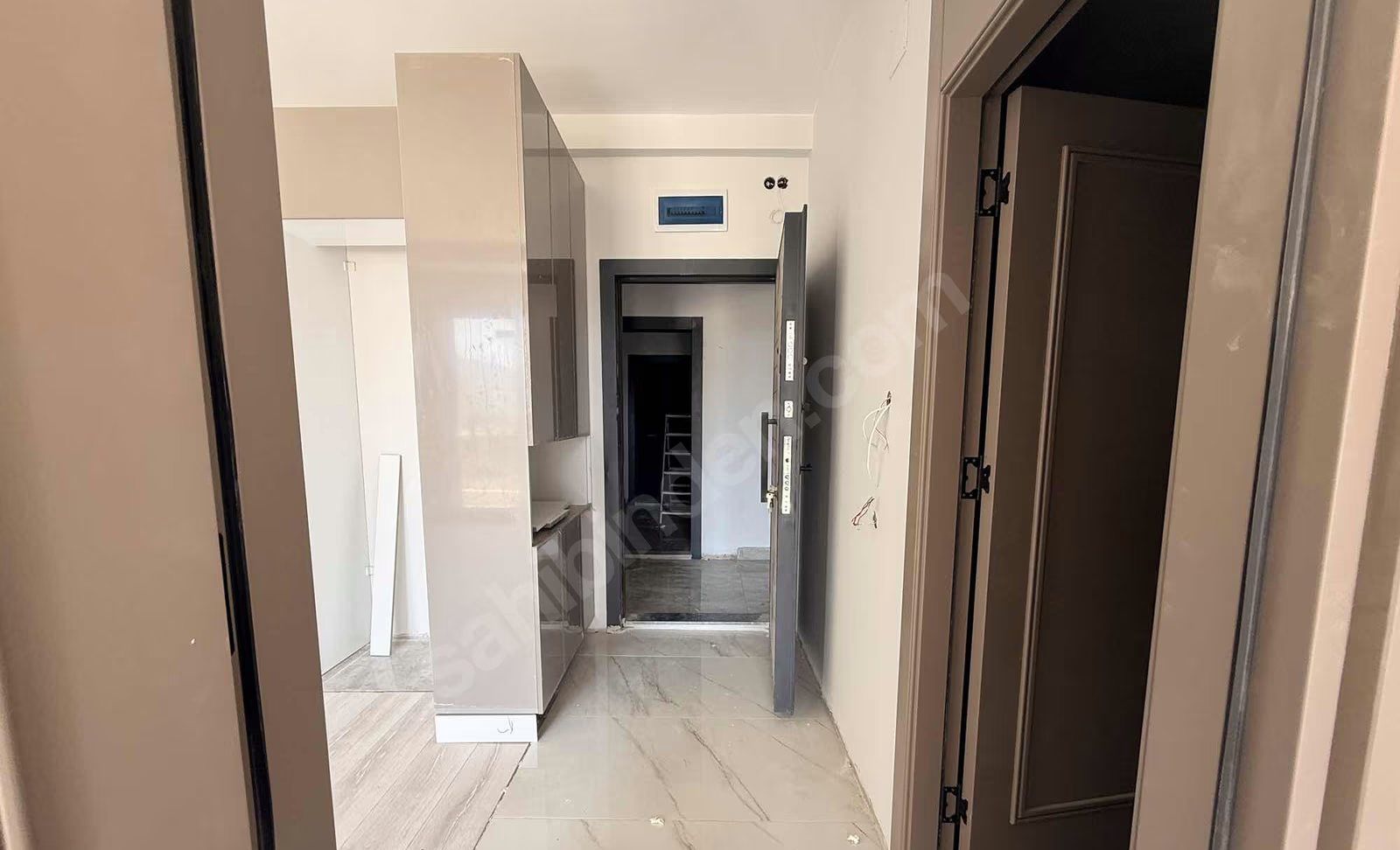 Mersin Mezitli Deniz Mahallesi 1+1 60 m² Klima Satılık Daire