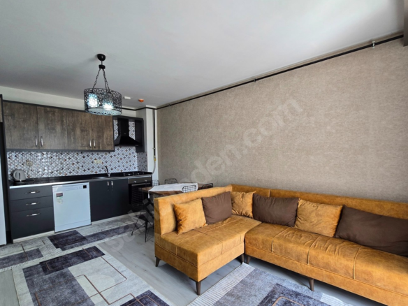 Mersin Mezitli Deniz Mahallesi 2+1 110 m² Doğalgaz Kombili Satılık Daire