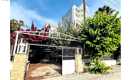Mersin Mezitli Deniz Mahallesi 4+1 240 m² Doğalgaz Sobası Satılık Villa