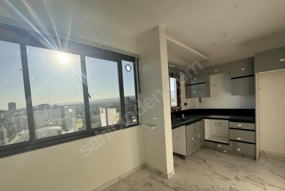 Mersin Mezitli Eski Mezitli Mahallesi 2+1 100 m² Doğalgaz Kombili Satılık Daire