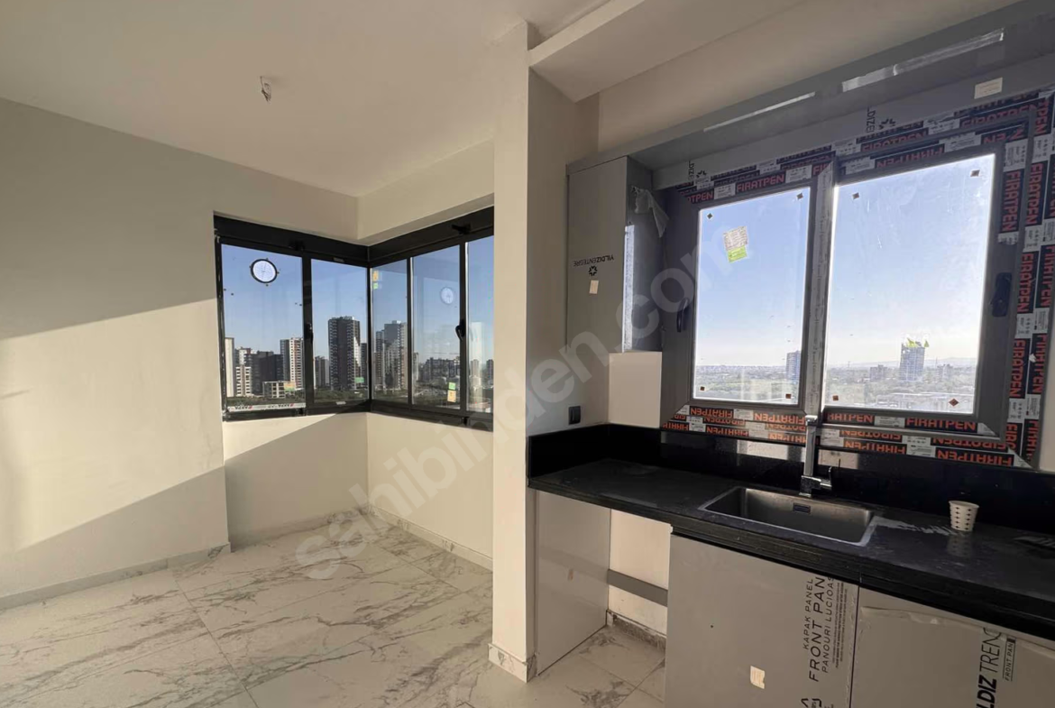 Mersin Mezitli Eski Mezitli Mahallesi 2+1 100 m² Doğalgaz Kombili Satılık Daire