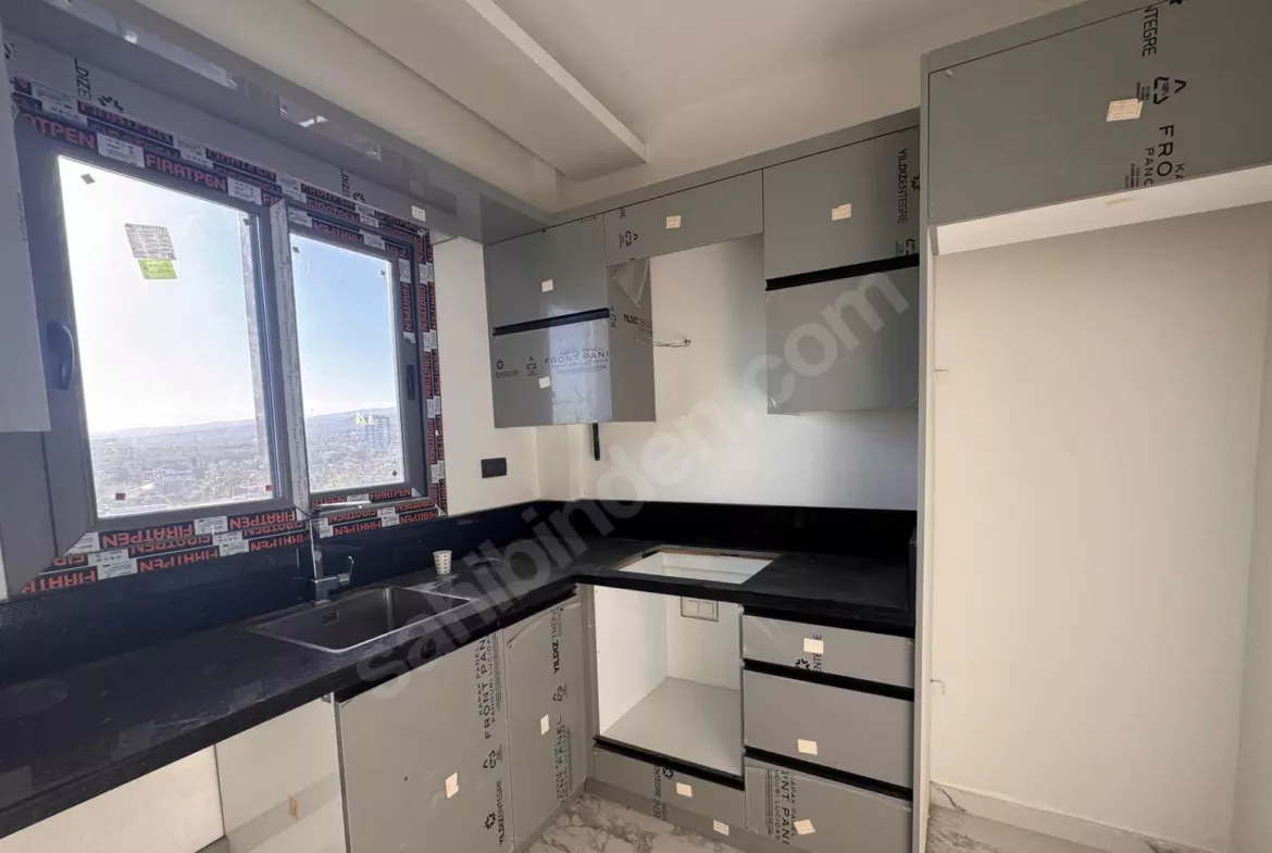 Mersin Mezitli Eski Mezitli Mahallesi 2+1 100 m² Doğalgaz Kombili Satılık Daire