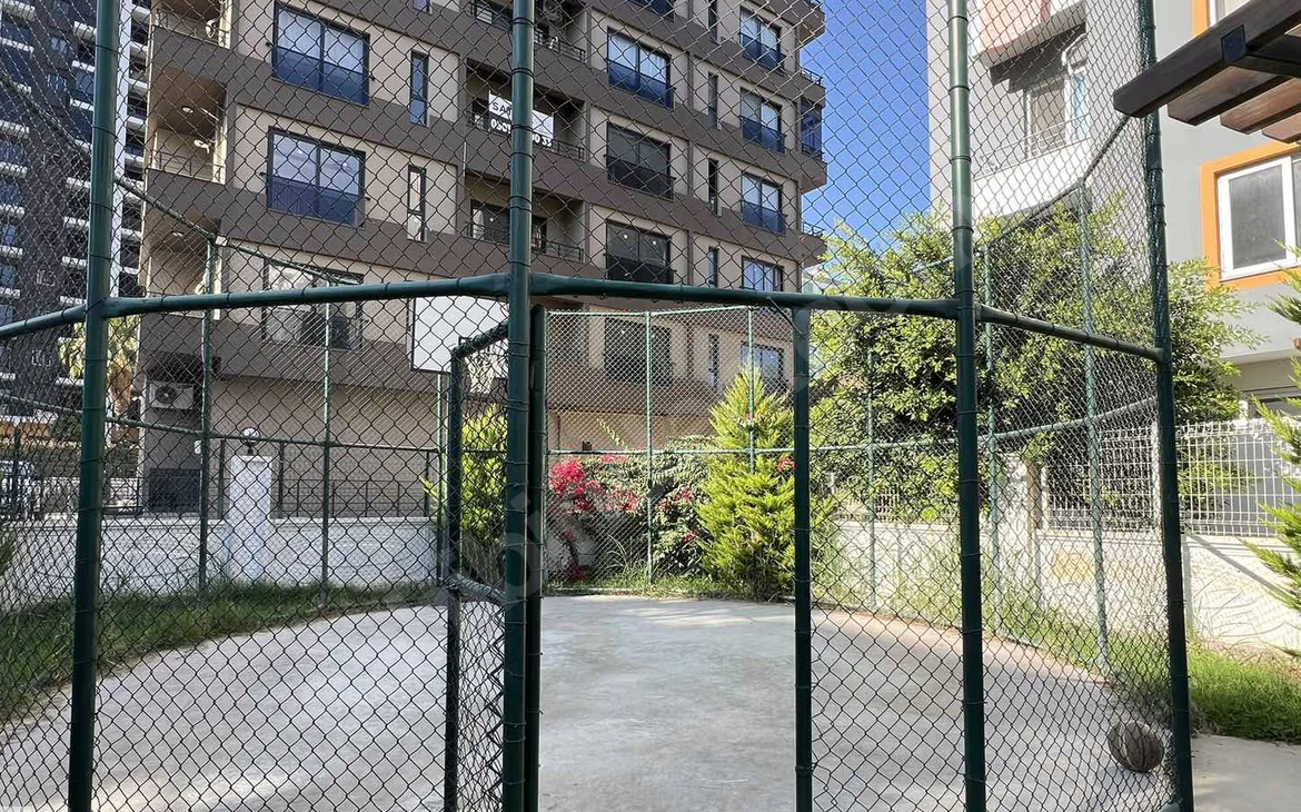 Mersin Mezitli Hürriyet Mahallesi 1+1 65 m² Doğalgaz Kombili Satılık Daire