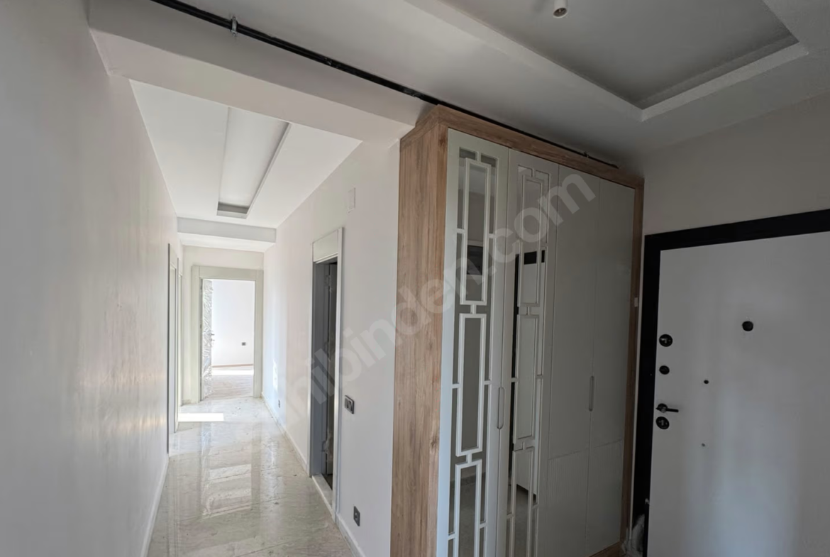Mersin Mezitli İstiklal Mahallesi 3+1 130 m² Klima Satılık Daire