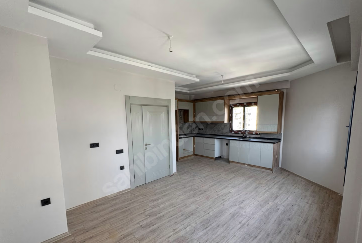 Mersin Mezitli İstiklal Mahallesi 3+1 130 m² Klima Satılık Daire