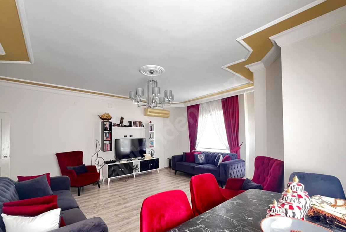 Mersin Mezitli Menderes Mahallesi 3+1 165 m² Klima Satılık Daire
