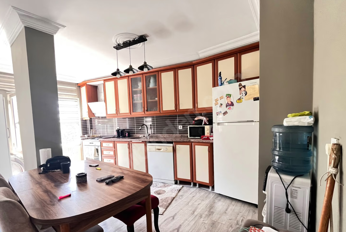 Mersin Mezitli Menderes Mahallesi 3+1 165 m² Klima Satılık Daire