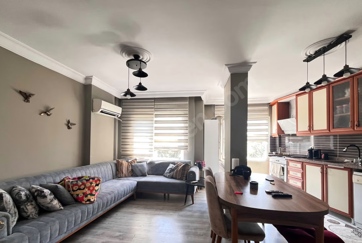 Mersin Mezitli Menderes Mahallesi 3+1 165 m² Klima Satılık Daire