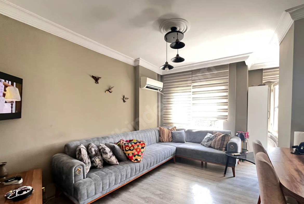 Mersin Mezitli Menderes Mahallesi 3+1 165 m² Klima Satılık Daire