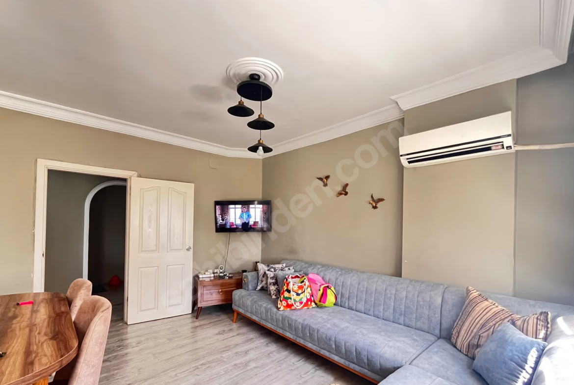 Mersin Mezitli Menderes Mahallesi 3+1 165 m² Klima Satılık Daire