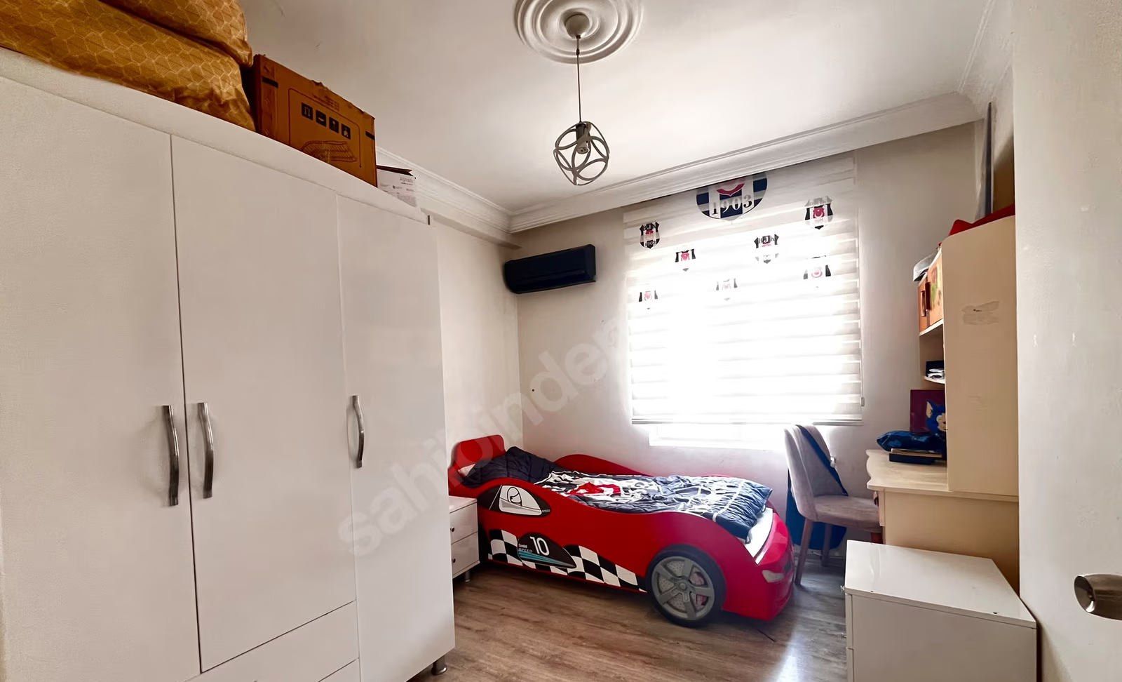 Mersin Mezitli Menderes Mahallesi 3+1 165 m² Klima Satılık Daire