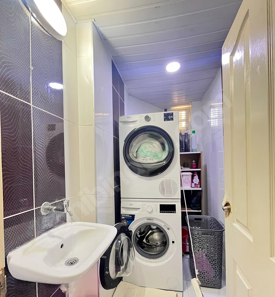 Mersin Mezitli Menderes Mahallesi 3+1 165 m² Klima Satılık Daire