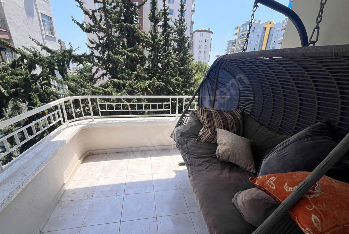 Mersin Mezitli Menderes Mahallesi 3+1 165 m² Klima Satılık Daire