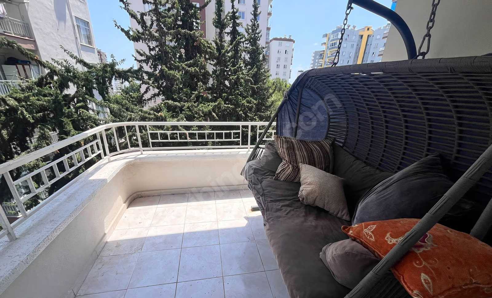 Mersin Mezitli Menderes Mahallesi 3+1 165 m² Klima Satılık Daire