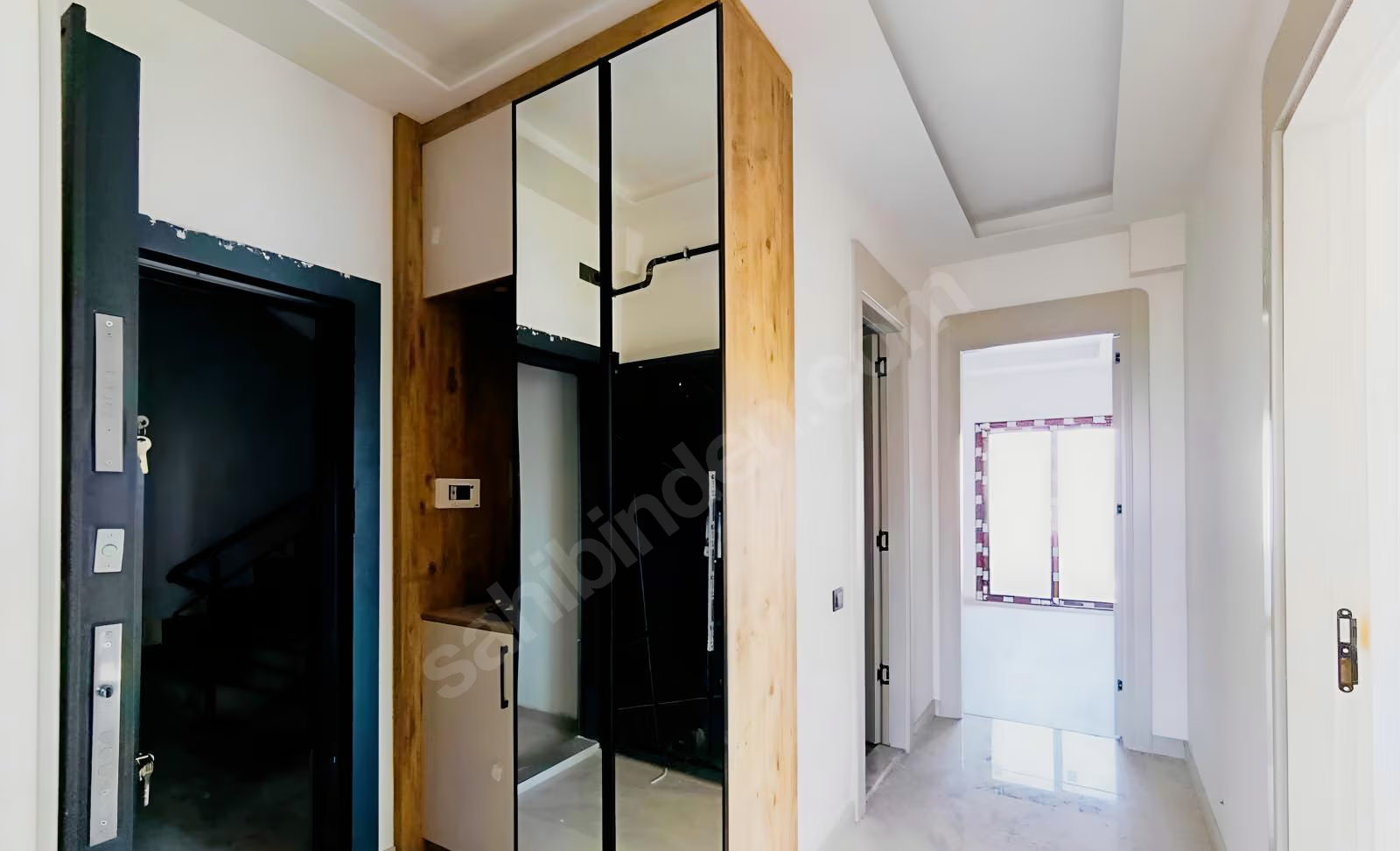 Mersin Mezitli Merkez Mahallesi 2+1 110 m² Doğalgaz Kombili Kiralık Daire