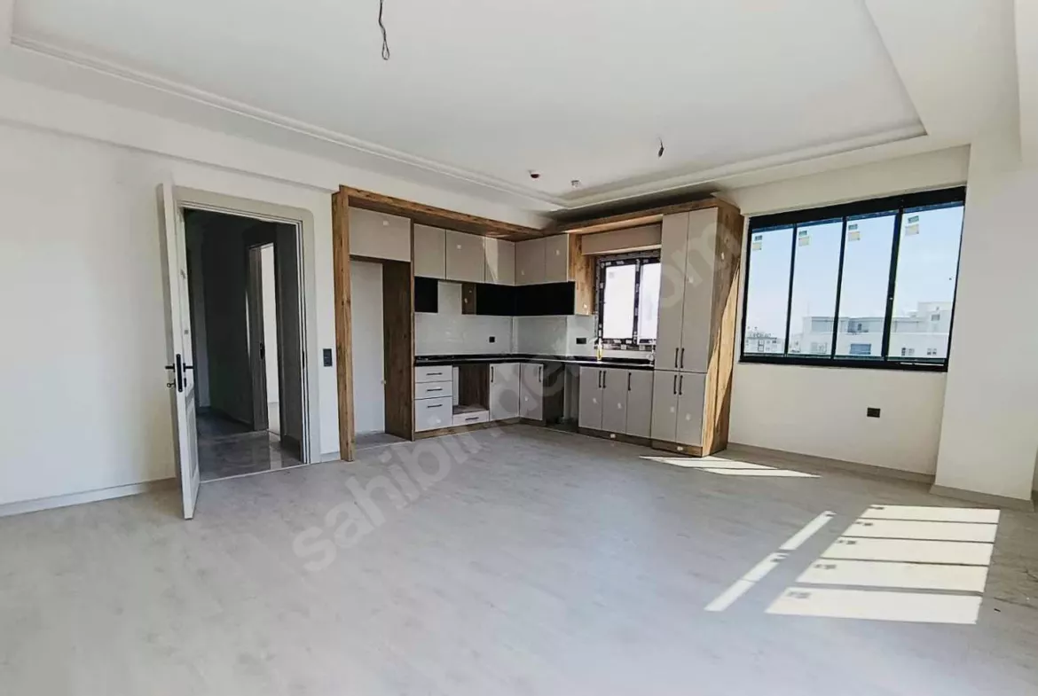 Mersin Mezitli Merkez Mahallesi 2+1 110 m² Doğalgaz Kombili Kiralık Daire