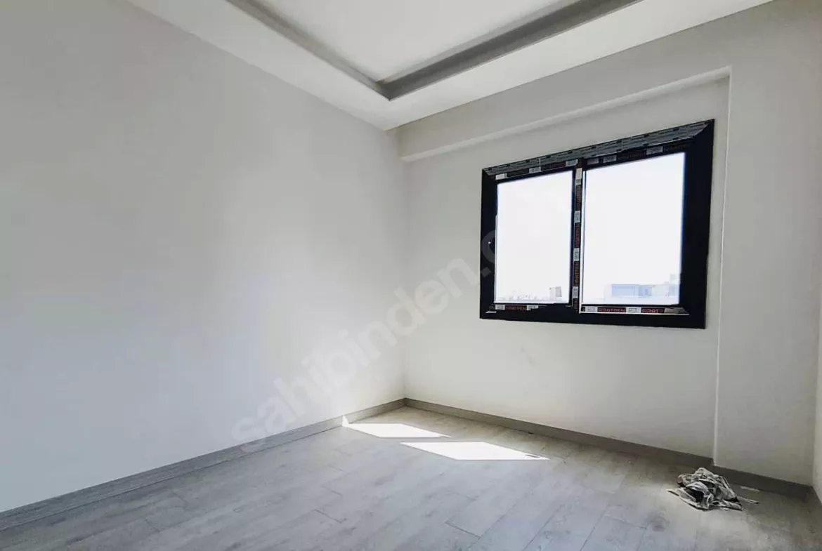 Mersin Mezitli Merkez Mahallesi 2+1 110 m² Doğalgaz Kombili Kiralık Daire