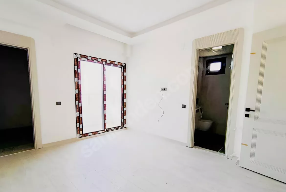 Mersin Mezitli Merkez Mahallesi 2+1 110 m² Doğalgaz Kombili Kiralık Daire