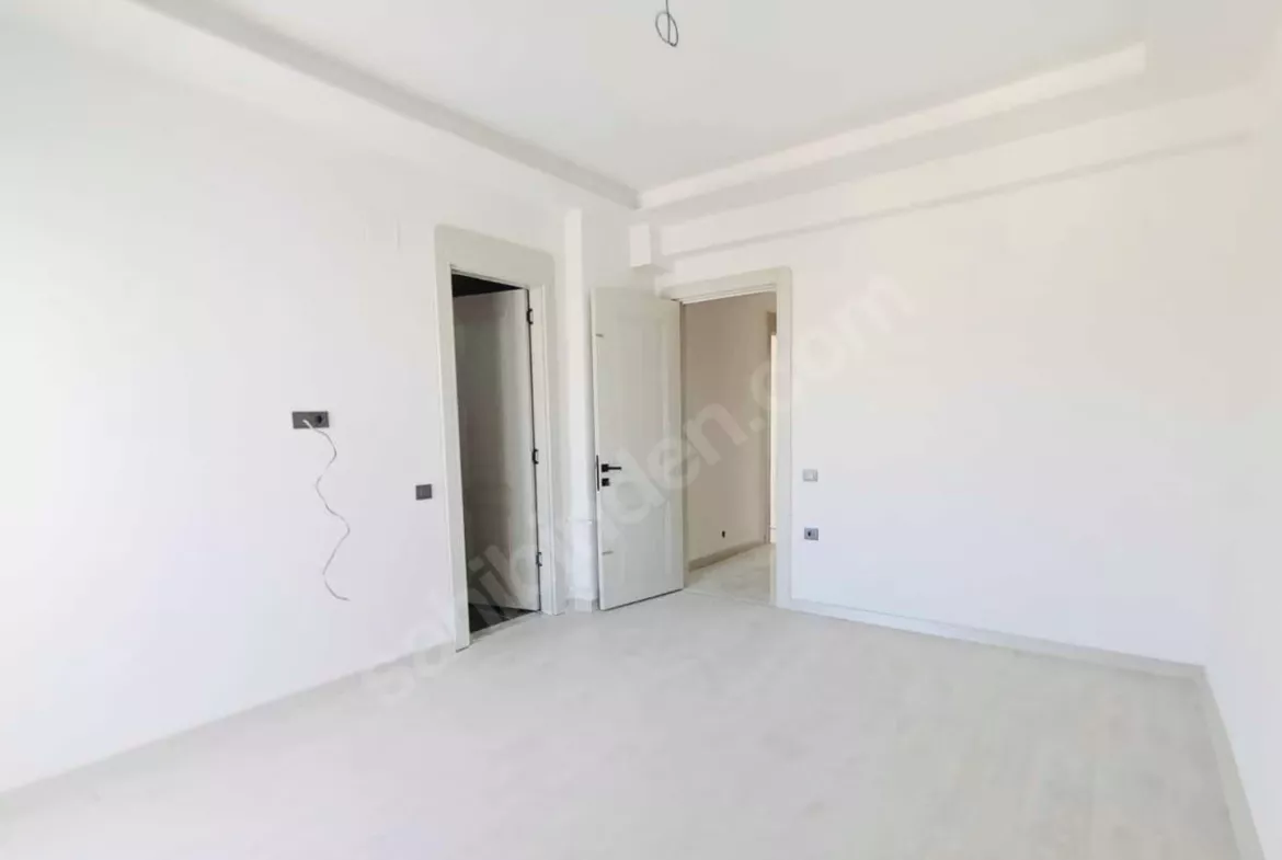 Mersin Mezitli Merkez Mahallesi 2+1 110 m² Doğalgaz Kombili Kiralık Daire