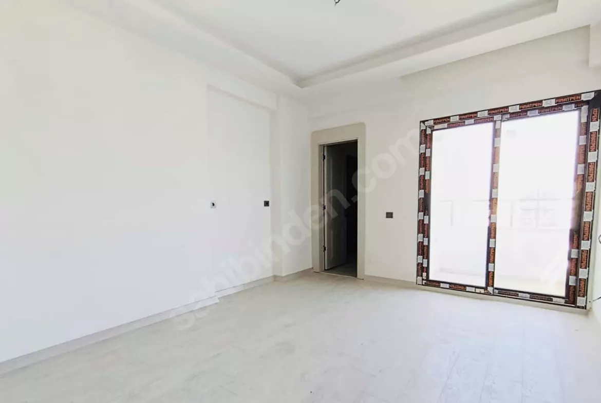 Mersin Mezitli Merkez Mahallesi 2+1 110 m² Doğalgaz Kombili Kiralık Daire