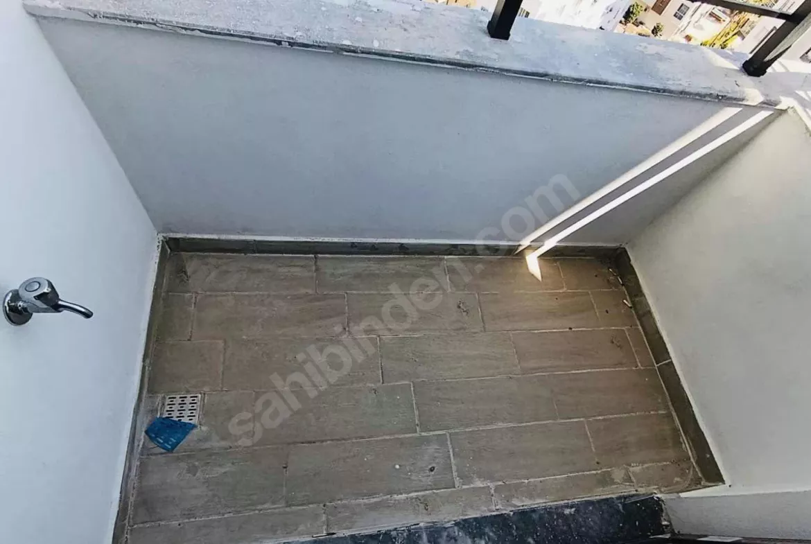 Mersin Mezitli Merkez Mahallesi 2+1 110 m² Doğalgaz Kombili Kiralık Daire