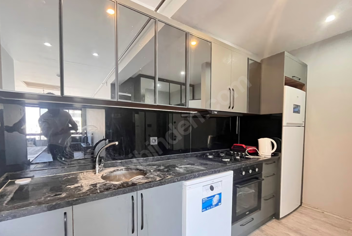 Mersin Mezitli Yeni Mahallesi 2+1 120 m² Klima Kiralık Daire