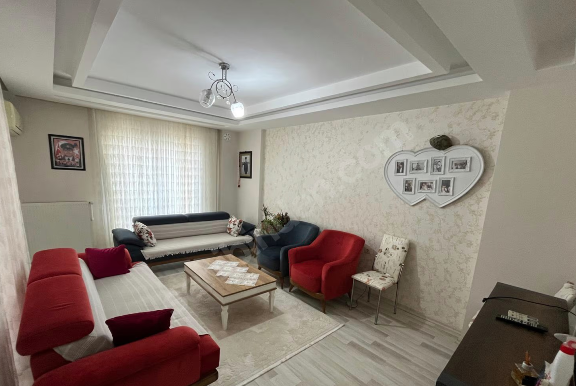 Mersin Mezitli Yeni Mahallesi 3+1 130 m² Doğalgaz Kombili Satılık Daire