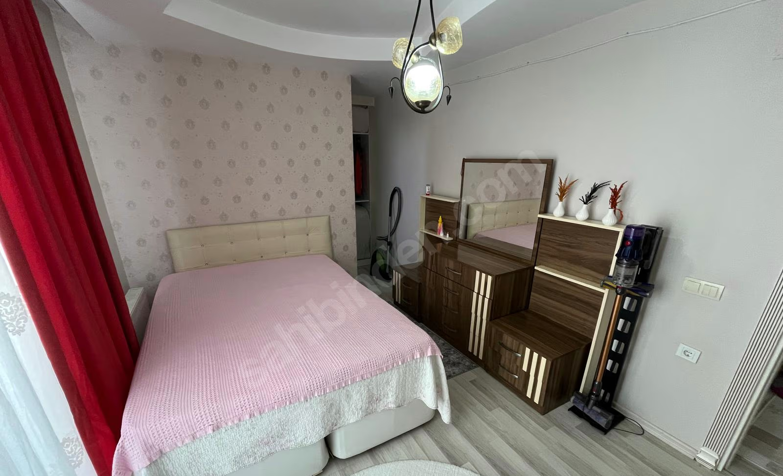 Mersin Mezitli Yeni Mahallesi 3+1 130 m² Doğalgaz Kombili Satılık Daire 18 Mersin Mezitli Yeni Mahallesi 3+1 130 m² Doğalgaz Kombili Satılık Daire