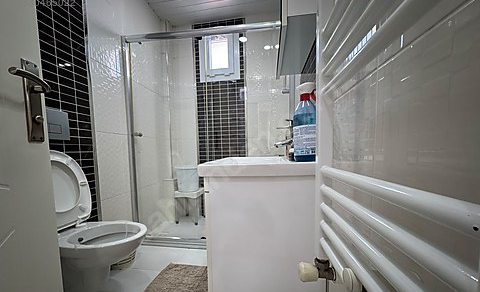 Mersin Yenişehir Bahçelievler Mahallesi 2+1 95 m² Doğalgaz Kombili Satılık Daire