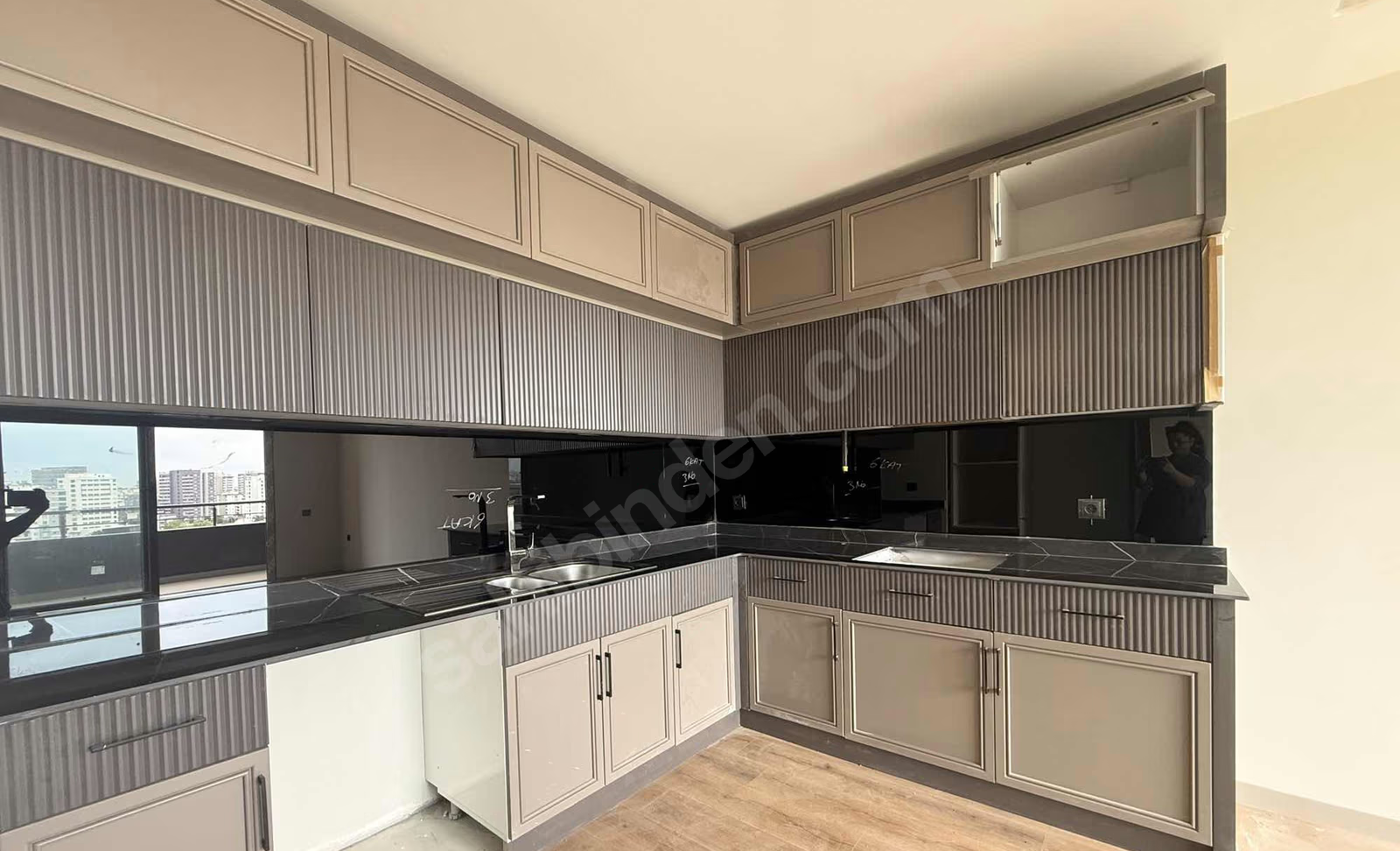 Mersin Yenişehir Çiftlikköy Mahallesi 2+1 90 m² Yerden Isıtma Satılık Daire